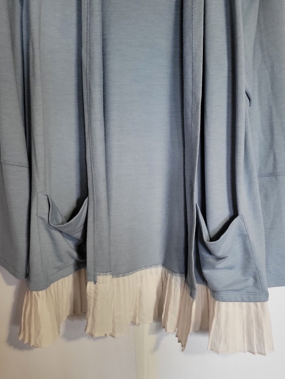 Logo Lounge Ruffled Cardigan - Picture 2 of 4